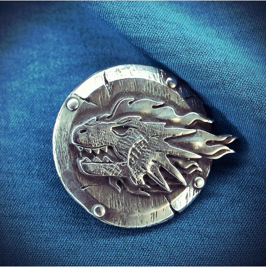 Dragons pin